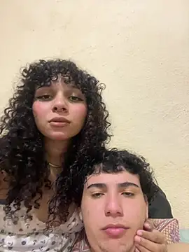 Casal-foda braba online show from May 16, 2026, 1:59 am