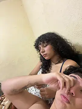 Casal-foda braba online show from May 16, 2026, 1:48 am