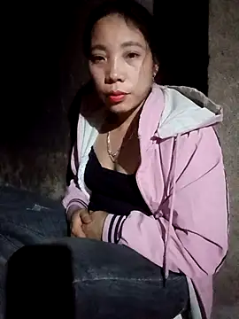 Snapshot of Phuong_xxx chatting on January 12, 2026, 12:34 pm Phuong xxx online show from January 12, 2026, 12:34 pm