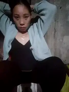 Snapshot of Phuong_xxx chatting on December 23, 2025, 10:47 am Phuong xxx online show from December 23, 2025, 10:47 am