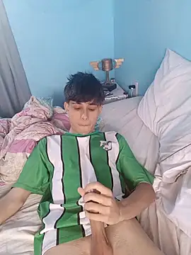 matiatr1112 online show from December 18, 2025, 11:47 am