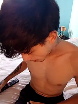 Snapshot of matiatr1112 chatting on March 25, 2026, 6:29 pm matiatr1112 online show from March 25, 2026, 6:29 pm