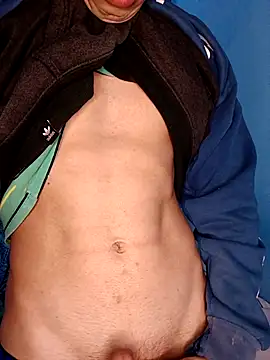 matiatr1112 online show from November 7, 2025, 10:35 pm