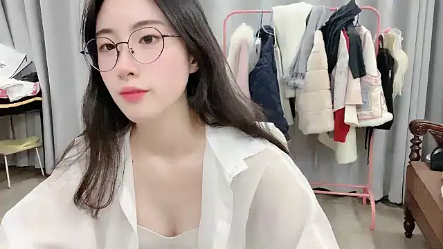 Freya7777 online show from December 16, 2025, 2:21 pm