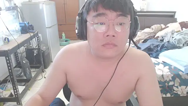 qazwsx cam4 online show from July 10, 2026, 1:49 am