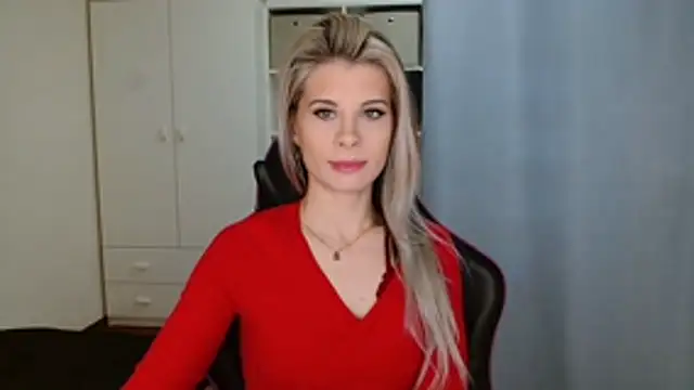 KristineGlow online show from March 1, 2026, 8:14 am