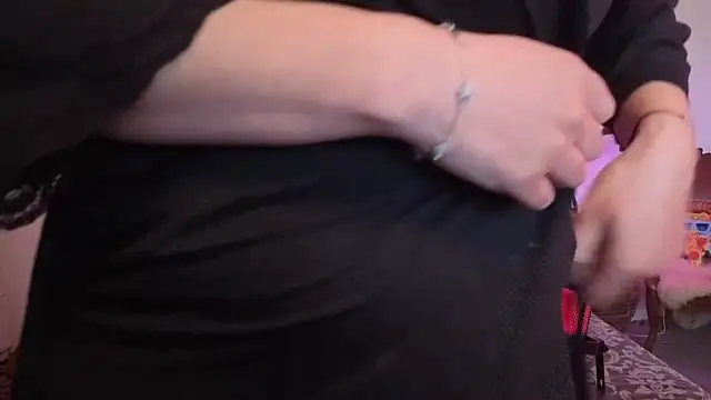 SilkenSin online show from April 14, 2026, 6:40 am