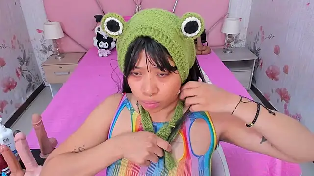 SafiroAgataaa online show from October 25, 2025, 8:20 pm