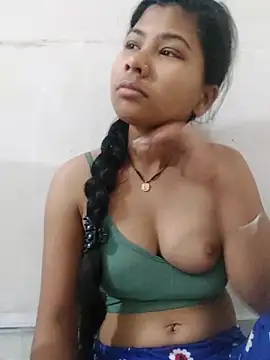Snapshot of Vaani_Cutie chatting on April 7, 2026, 12:01 am Vaani Cutie online show from April 7, 2026, 12:01 am