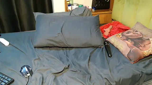 Keishaa-77 online show from October 25, 2025, 9:15 pm