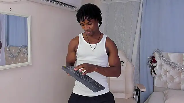 tau montes online show from November 19, 2025, 4:23 am