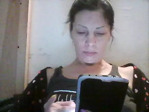 Snapshot of Milana38 chatting on May 6, 2026, 6:56 pm Milana38 online show from May 6, 2026, 6:56 pm