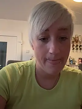 Rozendefotz online show from February 14, 2026, 8:03 am