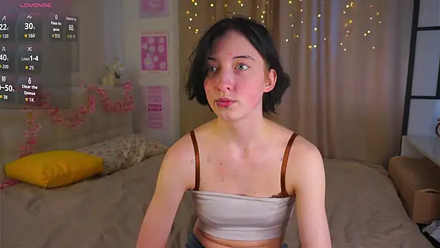 Snapshot of JuanaFriesz chatting on March 4, 2026, 9:17 am JuanaFriesz online show from March 4, 2026, 9:17 am