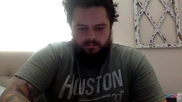 Snapshot of BeginnersLuck111 chatting on April 8, 2026, 5:03 pm BeginnersLuck111 online show from April 8, 2026, 5:03 pm