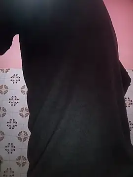 Snapshot of boy_arabe_20 chatting on February 21, 2026, 12:23 am boy arabe 20 online show from February 21, 2026, 12:23 am