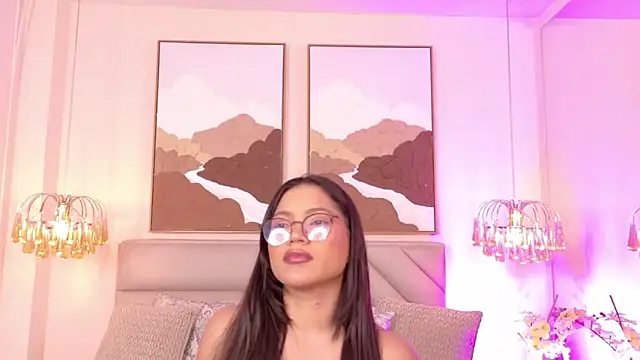 kendalFox  online show from November 27, 2025, 2:45 am