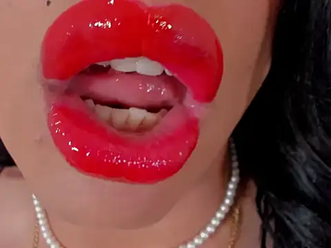 sweet Elizabeth online show from June 3, 2026, 1:12 pm