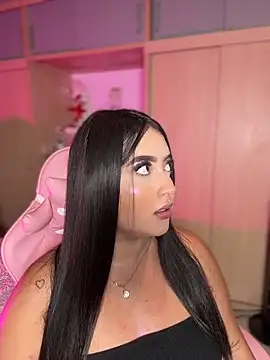 Emiily Moore1 online show from April 10, 2026, 11:45 pm