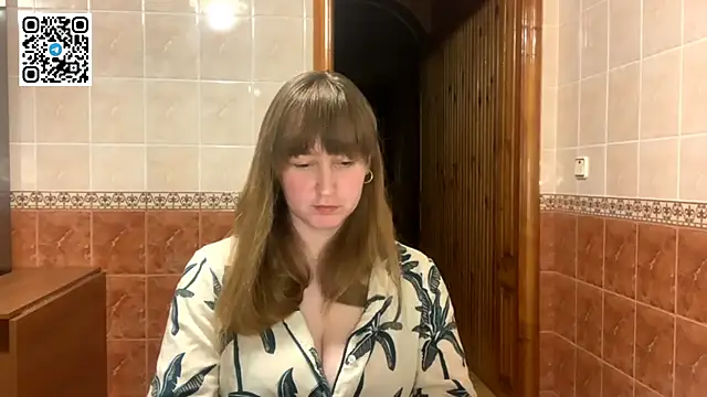 MaroonMoon  online show from November 2, 2025, 8:58 pm