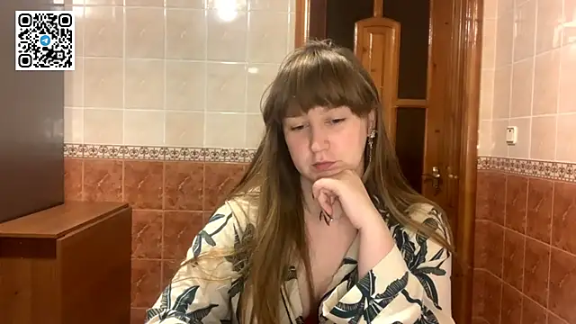 MaroonMoon  online show from November 28, 2025, 8:53 pm