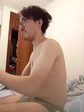 oscartres online show from October 31, 2025, 11:22 pm