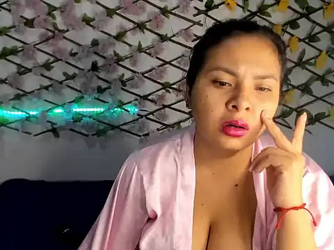 lizz star online show from October 1, 2025, 7:51 pm