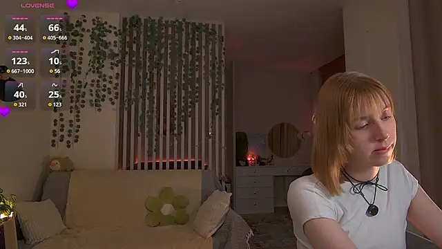 Snapshot of sofiapurex chatting on February 7, 2026, 8:06 pm sofiapurex online show from February 7, 2026, 8:06 pm