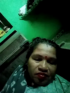 Snapshot of Manavi_x chatting on September 22, 2025, 9:43 pm Manavi x online show from September 22, 2025, 9:43 pm