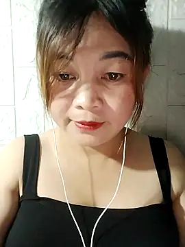 Snapshot of Lyly_nuce chatting on September 28, 2025, 2:46 pm Lyly nuce online show from September 28, 2025, 2:46 pm