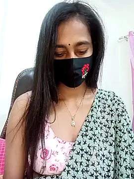 Snapshot of Softecho-03 chatting on November 25, 2025, 8:09 pm Softecho-03 online show from November 25, 2025, 8:09 pm