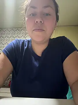 camila-titis online show from April 14, 2026, 1:10 am