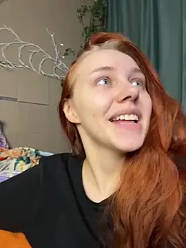 PollyVinice online show from June 3, 2026, 6:01 pm