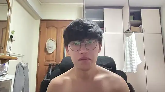 Passionatetwink2 online show from June 21, 2026, 8:53 am