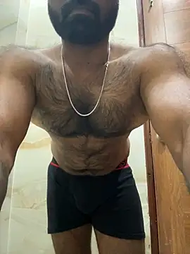 DJLOVE280825 online show from April 17, 2026, 9:50 pm