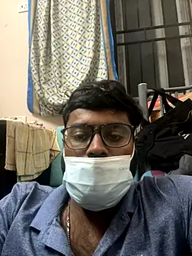 DJLOVE280825 online show from December 3, 2025, 9:25 pm