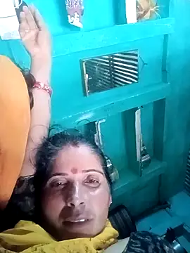 Snapshot of Hot_kuwar54 chatting on September 16, 2025, 8:59 am Hot kuwar54 online show from September 16, 2025, 8:59 am