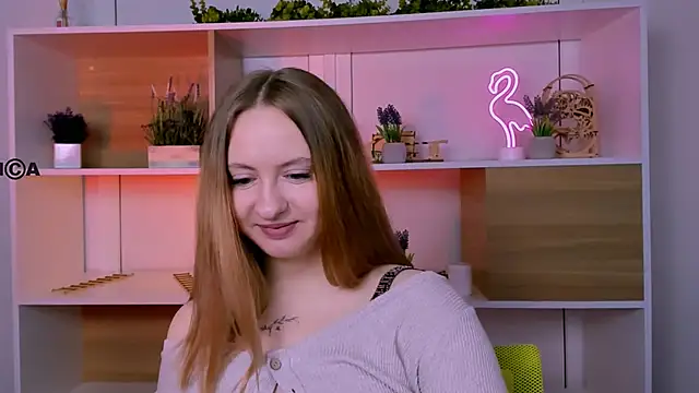 mila glow1 online show from November 11, 2025, 12:33 pm