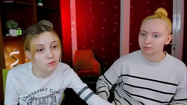 mila glow1 online show from December 22, 2025, 5:51 am