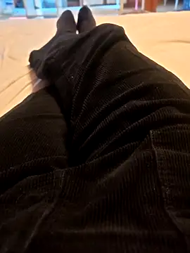 Horny mummy online show from November 6, 2025, 3:38 pm