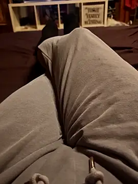 Horny mummy online show from December 18, 2025, 6:34 pm