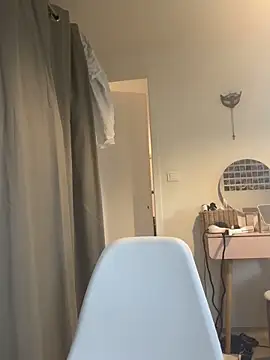 DouceAngela69 online show from April 17, 2026, 6:00 pm