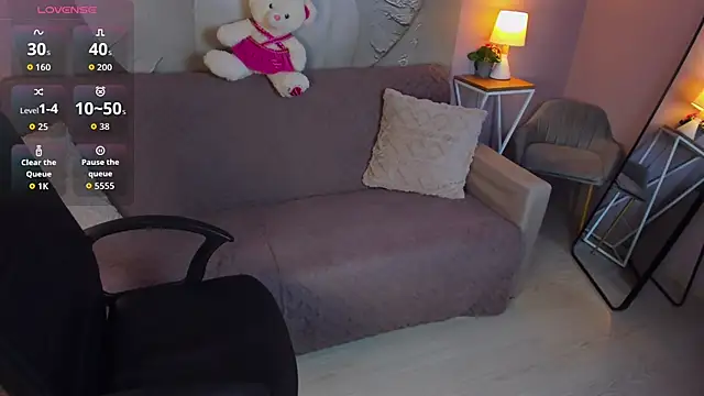 SandraEleson online show from February 22, 2026, 4:04 am