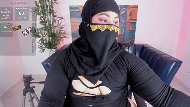 Snapshot of samanee_konn chatting on February 5, 2026, 7:10 pm samanee konn online show from February 5, 2026, 7:10 pm