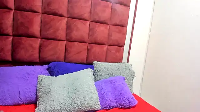 AANGELADIAZZ online show from September 13, 2025, 12:32 am