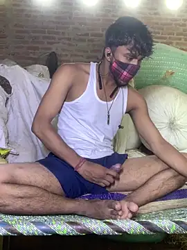 uniquesexyboy5689 online show from May 15, 2026, 8:01 am