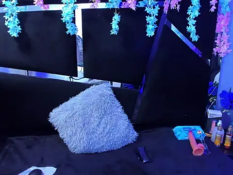 Bruno Cruzz online show from October 28, 2025, 2:23 am