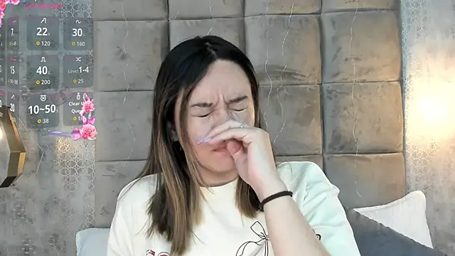 Snapshot of Sky_Junne chatting on February 22, 2026, 5:36 pm Sky Junne online show from February 22, 2026, 5:36 pm