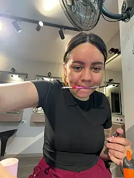 Snapshot of Sky_Junne chatting on February 27, 2026, 1:55 pm Sky Junne online show from February 27, 2026, 1:55 pm