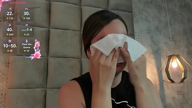 Sky Junne online show from January 5, 2026, 6:22 pm